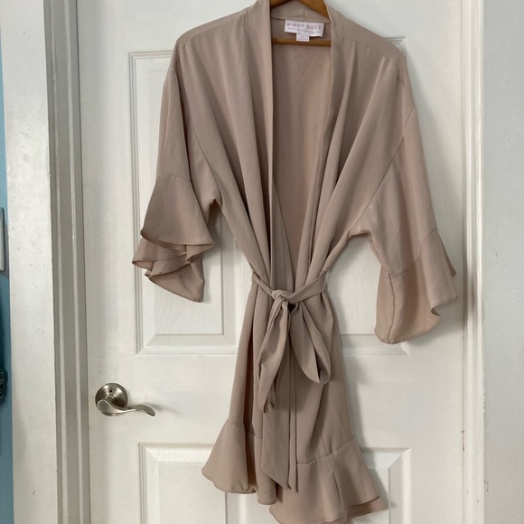 Birdy Grey Kenny Ruffle Robe M/L Taupe - Picture 1 of 3